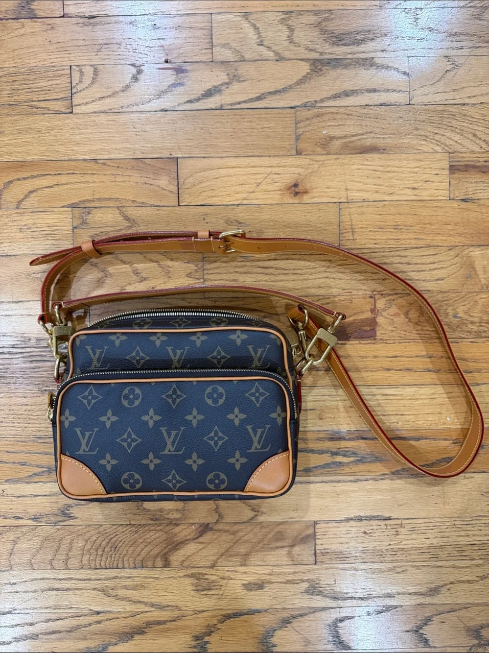 Louis Vuitton Nil Monogram Crossbody Bag in Brown and Tan NWOT